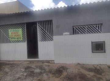 Casa de 1 quarto, Ceilândia · Casa reformada na laje, pintura nova e uma ótima localização - Aceita permuta.