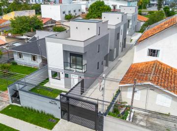 Casa de 3 quartos, Curitiba · Oportunidade! Sobrados Individuais Jd.das Américas, prox.Churrasc Recanto Gaúcho