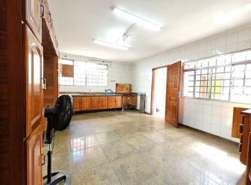 Casa · 383m² · 4 Quartos · 4 Vagas · Sobrado à Venda com 4 dormitórios e 4 Vagas, 383 m² Vila Gumercindo - Metrô Santos Imigrantes