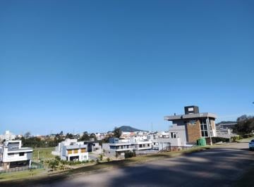 377015_i71q1e0LG5C8341_377015650af698ef9d3.jpg · Terreno amplo no Condomínio Jardim dos Ingleses em Florianópolis.