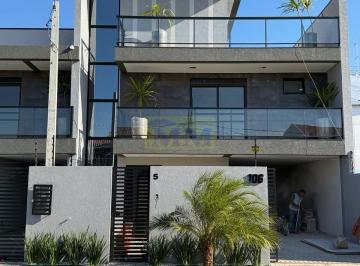 Casa · 169m² · 3 Quartos · 2 Vagas · Triplex novo e moderno na planta em ótima localização a 20mts da Avenida Jacob M