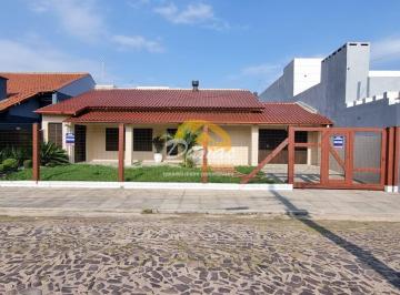 Casa · 233m² · 3 Quartos · 1 Vaga · RESIDÊNCIA EM ZONA NOBRE EM TRAMANDAÍ