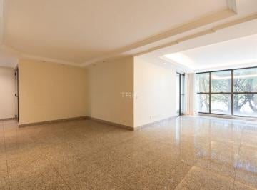 Apartamento · 221m² · 4 Quartos · 3 Vagas · O Plano Piloto continua sendo o plano ideal.