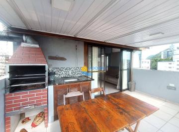 f051e65e806992c6a3df283d8372d3aa197dcd06 · Cobertura próximo à praia com sacada — Tombo — Guarujá
