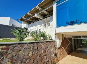Comercial · 500m² · Casa pronta para uma clínica