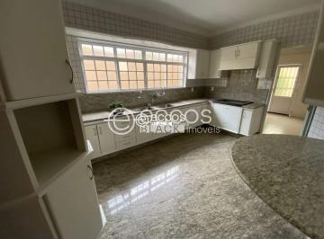 Foto 01 · Casa para aluguel, 3 quartos, 1 suíte, 2 vagas, Santa Mônica - Uberlândia/MG