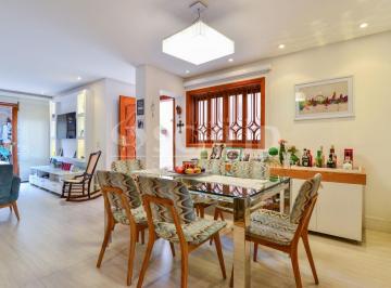 Casa · 140m² · 3 Quartos · 3 Vagas · Ótima casa na Aclimação - reformada, com área gourmet e piscina!