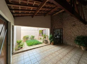Casa · 234m² · 3 Quartos · 2 Vagas · Casa à venda, 3 quartos, 1 suíte, 2 vagas, Castelinho - Piracicaba/SP