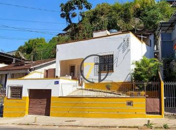 c3c23e6515ac2329578064e17c1eeeafe112fdc9 · Casa espaçosa e funcional no Grajaú, 5 quartos com vaga de garagem.  Próxima a Tudo que Você Precisa