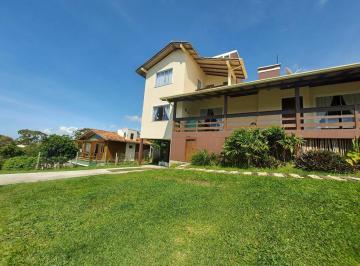 Casa · 320m² · 6 Quartos · 4 Vagas · Casa Padrão à venda em Garopaba/SC