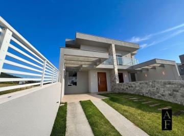 Casa · 149m² · 3 Quartos · 2 Vagas · Casa Sobrado em Ferraz, Garopaba/SC