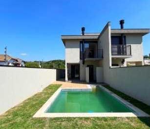 Casa · 219m² · 3 Quartos · 2 Vagas · Sobrado-3 suítes- Fino acabamento Jd.do Lago- Atibaia-Cod: 4754