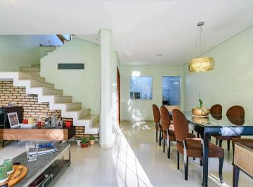 Casa · 254m² · 4 Quartos · 2 Vagas · LINDA CASA COM 04 QUARTOS, SUPER MODERNA COM OBRA RECENTE 