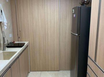 Apartamento · 102m² · 2 Quartos · 2 Vagas · Apartamento com vista para o Lago Paranoá, andar alto e mobiliado!