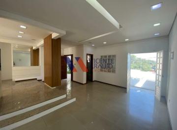 Casa · 315m² · 3 Quartos · 4 Vagas · Casa comercial disponível para locação no bairro Brasiléia em Betim.