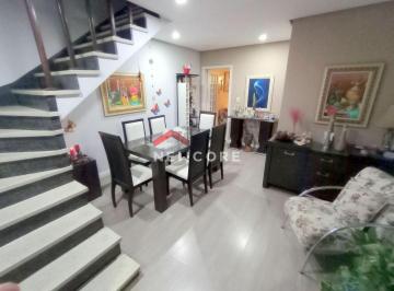 Casa · 204m² · 3 Quartos · 2 Vagas · Sobrado em  Rua Universal - Anchieta - São Bernardo do Campo/SP
