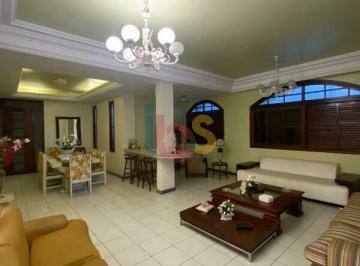 Casa · 399m² · 6 Quartos · Vendo Casa Ampla com Dois Pavimentos