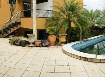 Casa · 460m² · 3 Quartos · 2 Vagas · Vendo Dois Apartamentos