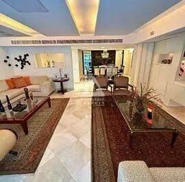 Apartamento · 260m² · 4 Quartos · 3 Vagas ·  LEBLON // 260M 4 QUARTOS, 2 SUÍTES // 3 VARANDAS // 3 VAGAS ESCRITURADAS !!