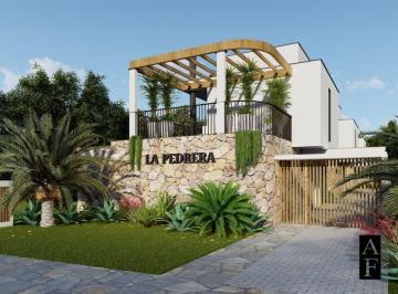 Casa · 156m² · 3 Quartos · 1 Vaga · Casa em Condomínio à Venda
