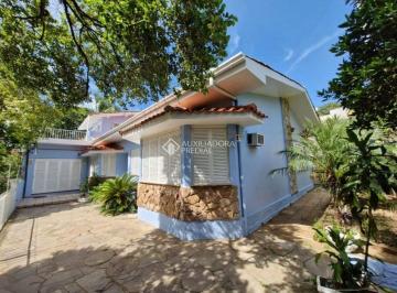472282_i92T3_47228267d5d6dcb86ed.jpg · Charmosa residência de 03 dormitórios e 04 banheiros é ideal para famílias que buscam conforto!