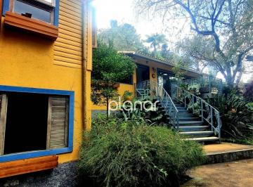 dae11b6fb1fc40dbc719b766596d5b47a4e21184 · Casa com 5 dormitórios à venda, 150 m² por R$ 1.300.000,00 - Araras - Petrópolis/RJ