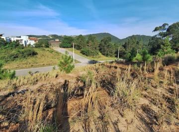 Terreno · 660m² · Lote Próximo ao Mar
