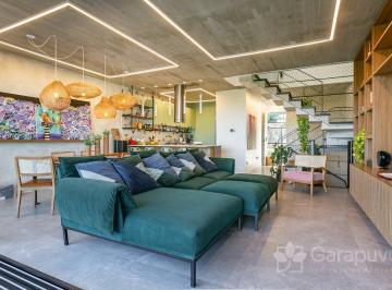 Apartamento · 234m² · 3 Quartos · 2 Vagas · Apartamento de Artista Plástica com Vista para a Lagoa da Conceição, no Condomínio Botanique