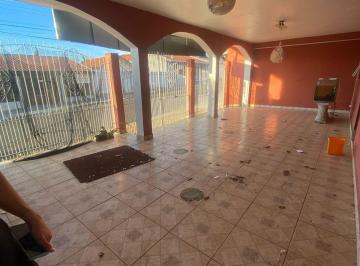 Casa de 5 quartos, Botucatu · Casa na Cohab 01 com 5 quartos