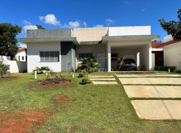 Casa de 3 quartos, Paranapanema · Linda casa de campo à venda com piscina no Riviera de Santa Cristina XIII