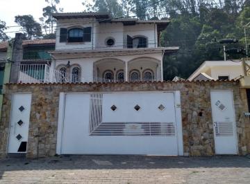 Casa de 5 quartos, Ribeirão Pires · Sobrado alto padrão no Jardim Itacolomy em Ribeirão Pires