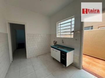 038fa5fb69261e90587fa9db7faea756f3c73a2e · Espaçoso e bem localizado
