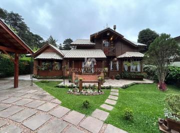 Casa · 300m² · 4 Vagas · CASA ESTILO SERRANO NO BAIRRO PLANALTO EM GRAMADO