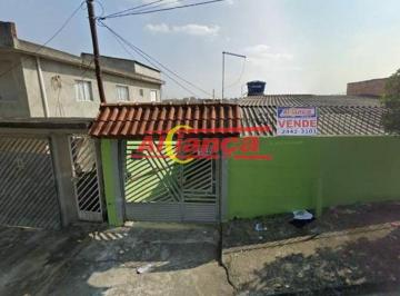 Casa · 250m² · 5 Quartos · 2 Vagas · 3 casas com duas vagas de garagem.
