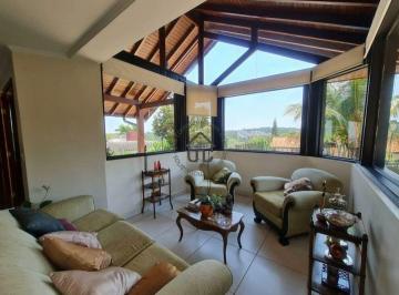 sala · Casa à venda no Condomínio Marambaia.