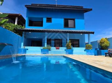 Casa · 5 Quartos · 3 Vagas · Casa com 05 dormitórios e piscina a venda em Itanhaém/SP - á 100m do mar.