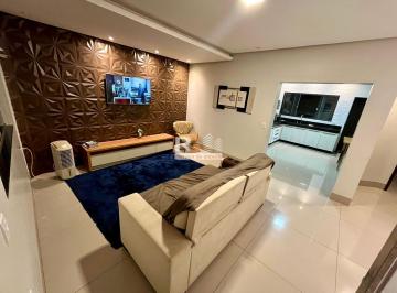Casa de 3 quartos, Formosa · Casa 3q. prox dos Bombeiros, Aceita Financiamento, Armarios