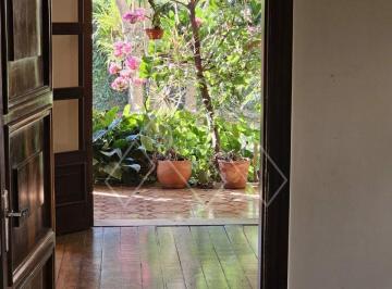 Comercial · 336m² · 4 Vagas · Casa Comercial na Rua Paranaguá