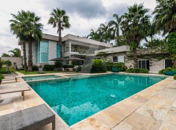 Casa · 1300m² · 5 Quartos · 6 Vagas · Casa à venda no Condomínio Haras Guancan
