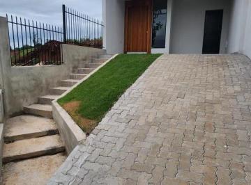 Casa · 82m² · 2 Quartos · 2 Vagas · Casa plana