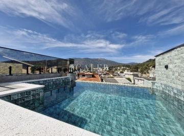 Foto · Casa térrea diferenciada com piscina de borda infinita, sauna, área goumert ,3 quartos