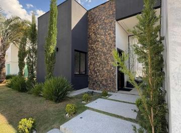 Casa · 280m² · 4 Quartos · 5 Vagas · Casa à venda no bairro Centro - Araçoiaba da Serra/SP
