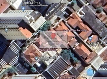 Casa · 114m² · 2 Quartos · Casa Padrão no bairro Vila Imperial