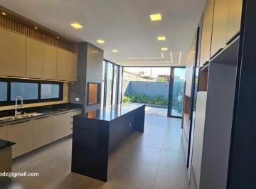Casa · 238m² · 3 Quartos · 4 Vagas · casa em condominio Em Uberaba  - Damha III