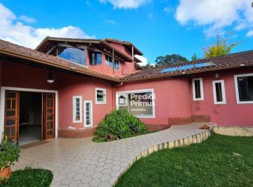 8e048a18a8283d71374bc4a5bc8ac0d1012ce183 · Incrível residência próxima ao Cônego com 300m²
