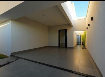 Casa · 150m² · 3 Quartos · 3 Vagas · Casa com 3 quartos à venda, 250 m² - Aclimação - Uberlândia/MG