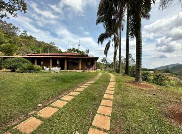 Rural de 5 quartos, Pedra Bela · "Chácara à Venda em Pedra Bela - Oportunidade Única!