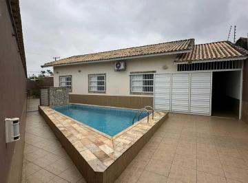 Casa · 3 Quartos · 4 Vagas · Casa com Piscina