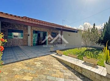 Casa · 250m² · 3 Quartos · 2 Vagas · 
                                Casa em Peruíbe
                            