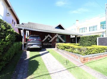 Casa · 360m² · 3 Quartos · 4 Vagas · 
                                Casa em Peruíbe
                            